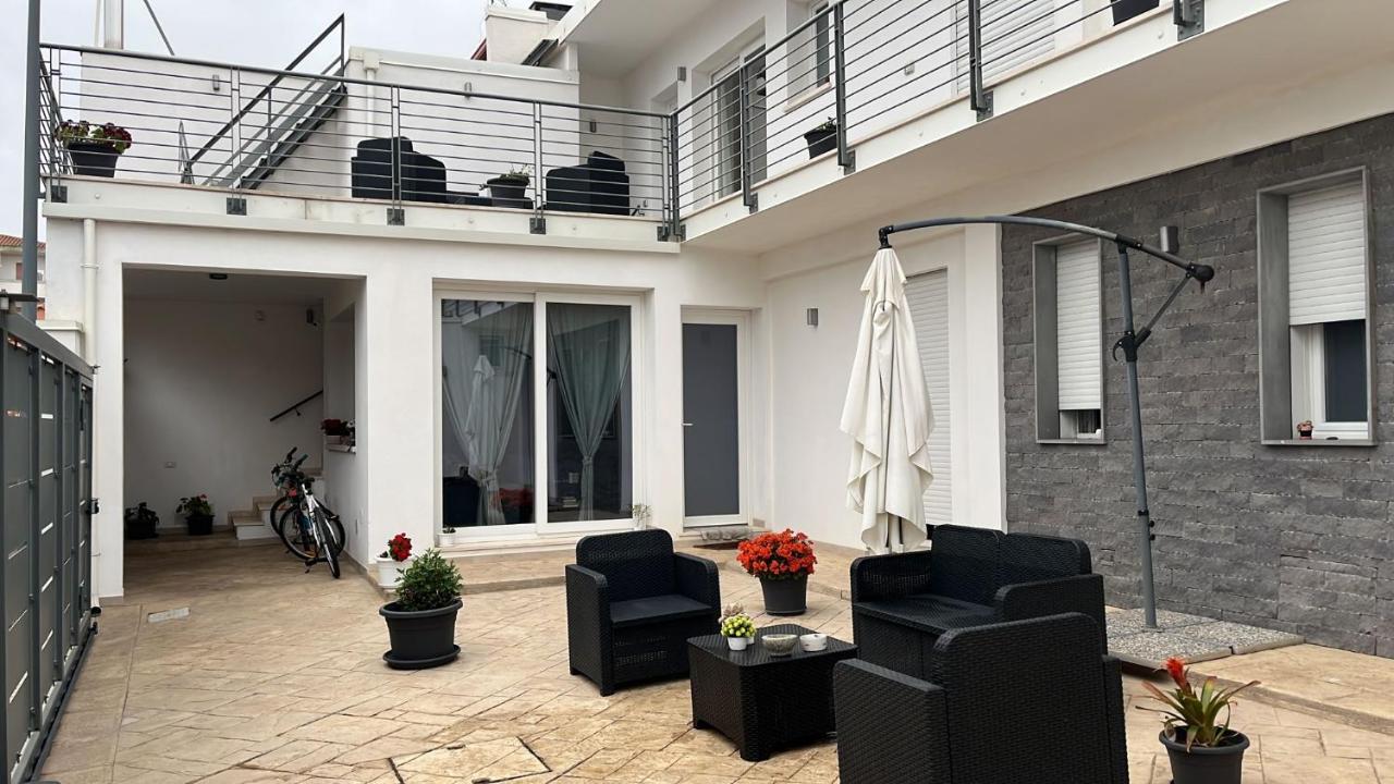 Il Colle Del Barone Bed & Breakfast Капотера Екстериор снимка