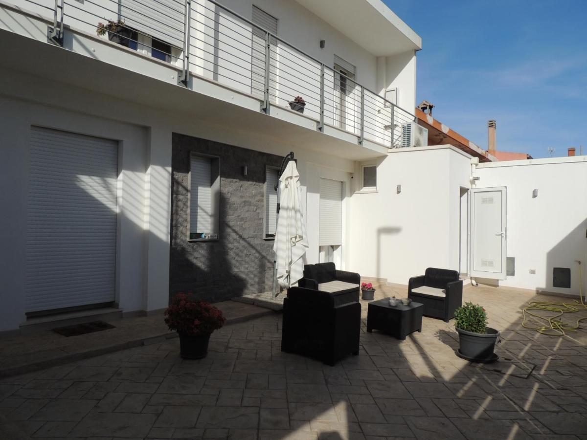 Il Colle Del Barone Bed & Breakfast Капотера Екстериор снимка